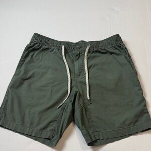 Vuori Green Cargo Shorts for Men